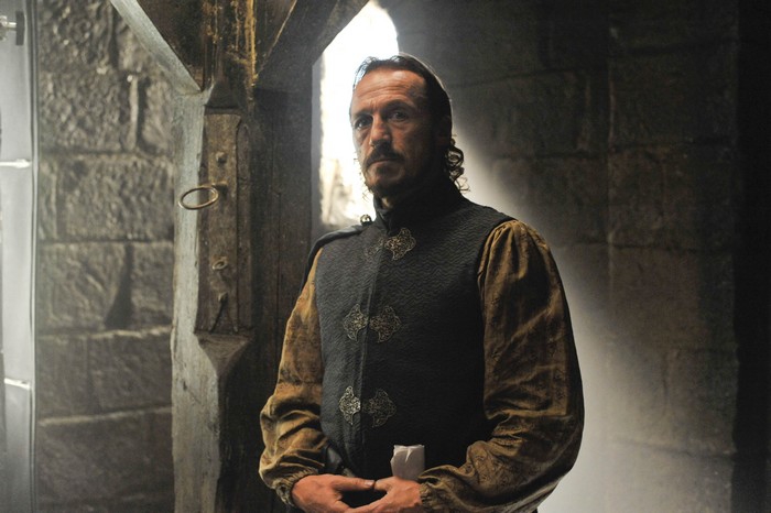 Bronn dans la cellule de Tyrion